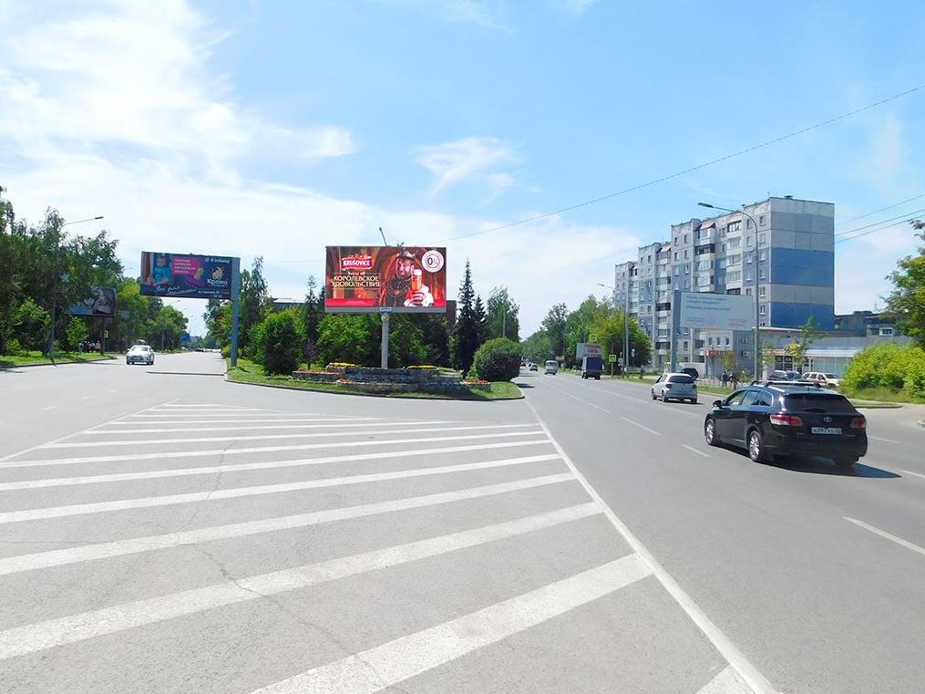 Фотография рекламного носителя, тип: Билборд 3x6, адрес: Строителей пр-т., д.1, Барнаул, Алтайский край, Россия. Сторона Аh1-Аh4 №938535