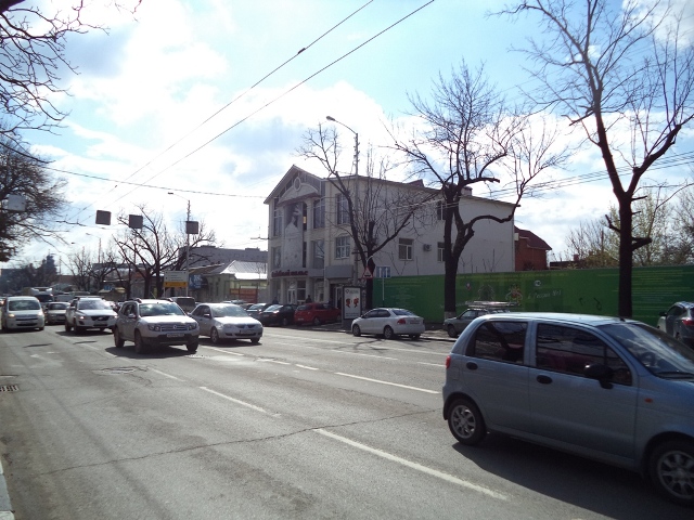 Фотография рекламного носителя, тип: Ситиформат 1.8x1.2, адрес: Северная ул. Х Коммунаров ул., Краснодар, Краснодарский край, Россия. Сторона А №409549