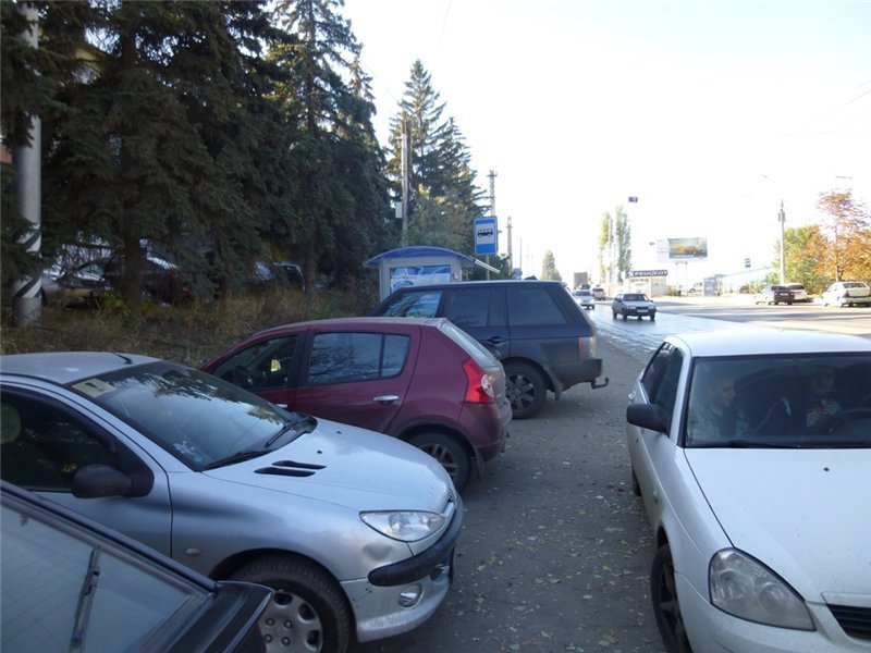 Фотография рекламного носителя, тип: Остановка 1.8x1.2, адрес: Панфилова ул., ост. Элвис-центр, поз.1, Саратов, Саратовская область, Россия. Сторона Б №747411