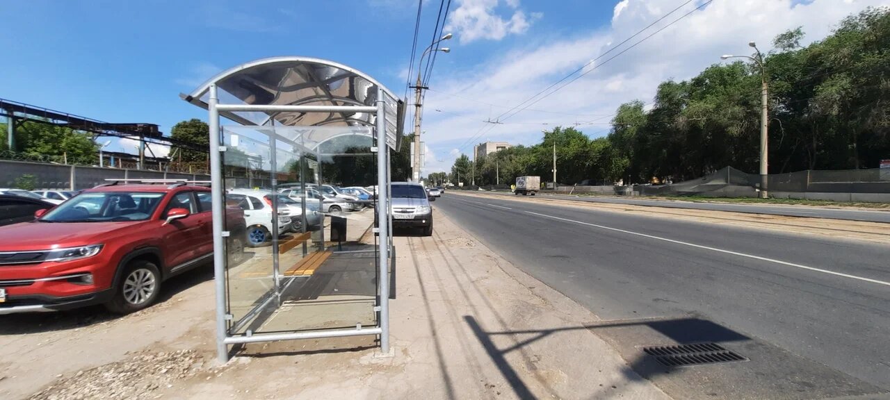 Фотография рекламного носителя, тип: Остановка 1.8x1.2, адрес: Кирова пр-т. Х Льговский пер., Самара, Самарская область, Россия. Сторона B2 №828594