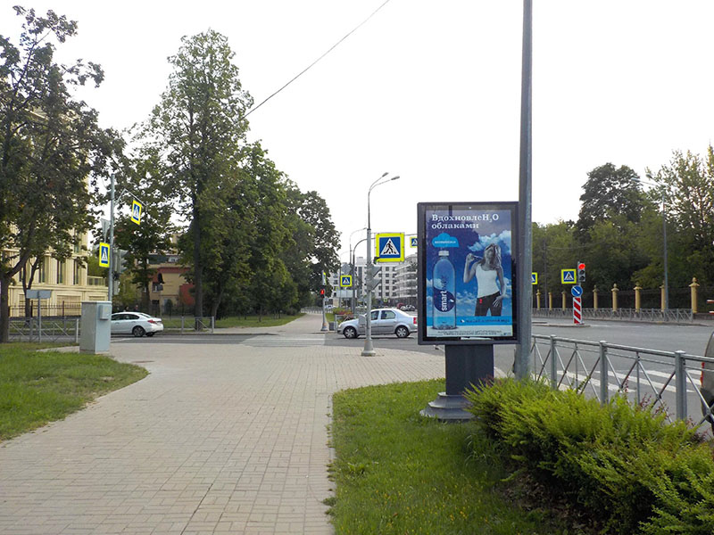Фотография рекламного носителя, тип: Ситиформат 1.8x1.2, адрес: Спортивная ул. Х Крестовский пр-т., д.7, Санкт-Петербург, Россия. Сторона B №635770