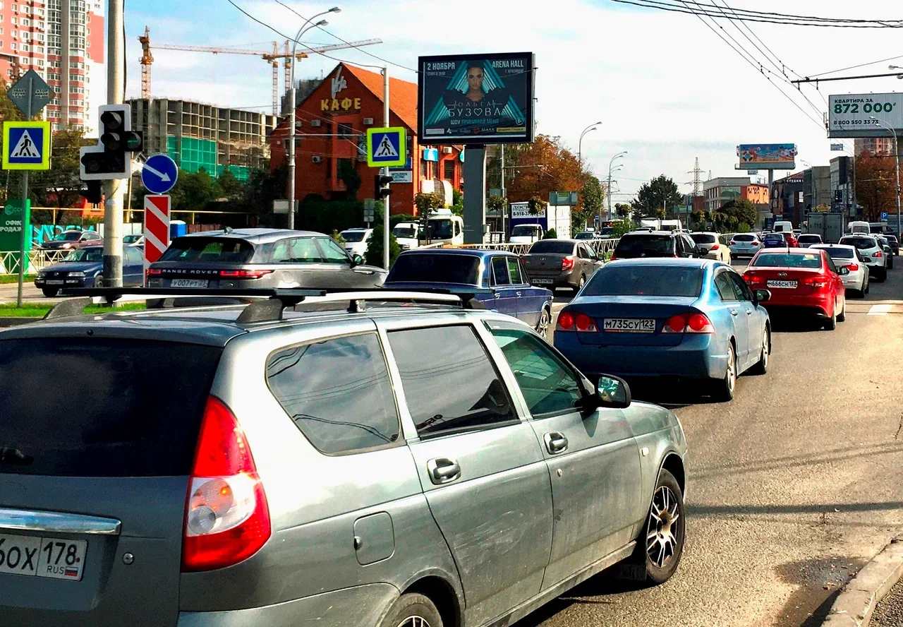 Фотография рекламного носителя, тип: Ситиборд 2.7x3.7, адрес: Северная ул., рядом с д.600, Краснодар, Краснодарский край, Россия. Сторона B1-В5 №652297