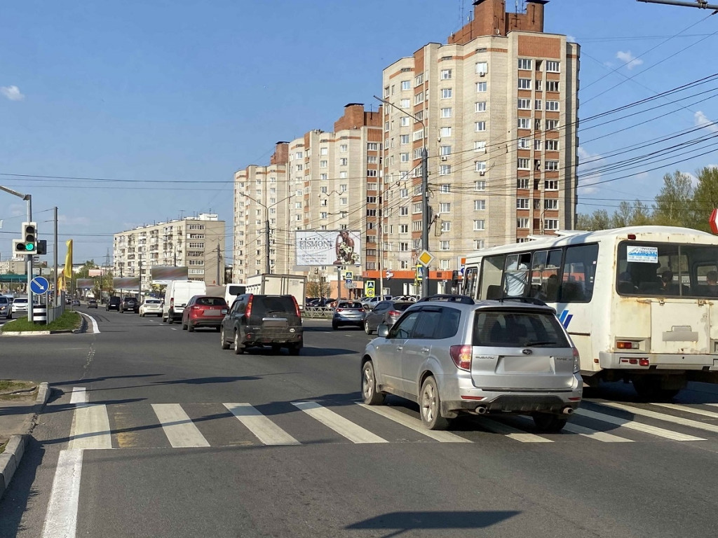 Фотография рекламного носителя, тип: Билборд 3x6, адрес: Московский пр-т. Х Слепнёва ул., Ярославль, Ярославская область, Россия. Сторона A1-A3 №569157