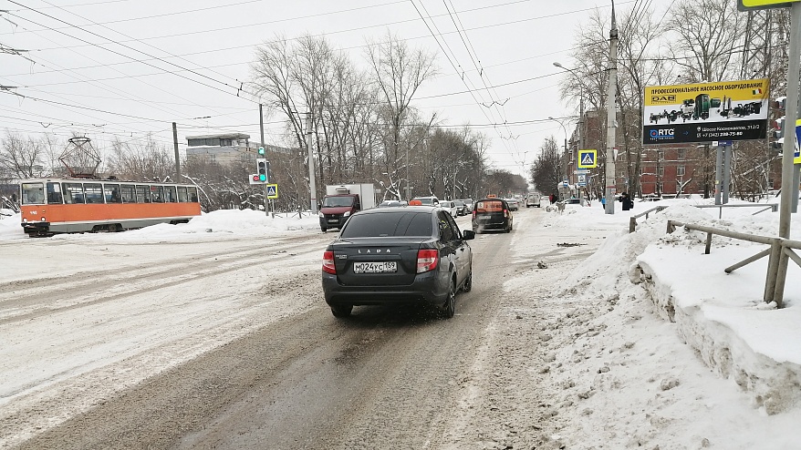 Фотография рекламного носителя, тип: Билборд 3x6, адрес: Куйбышева ул. Х Яблочкова ул., Пермь, Пермский край, Россия. Сторона А №835607