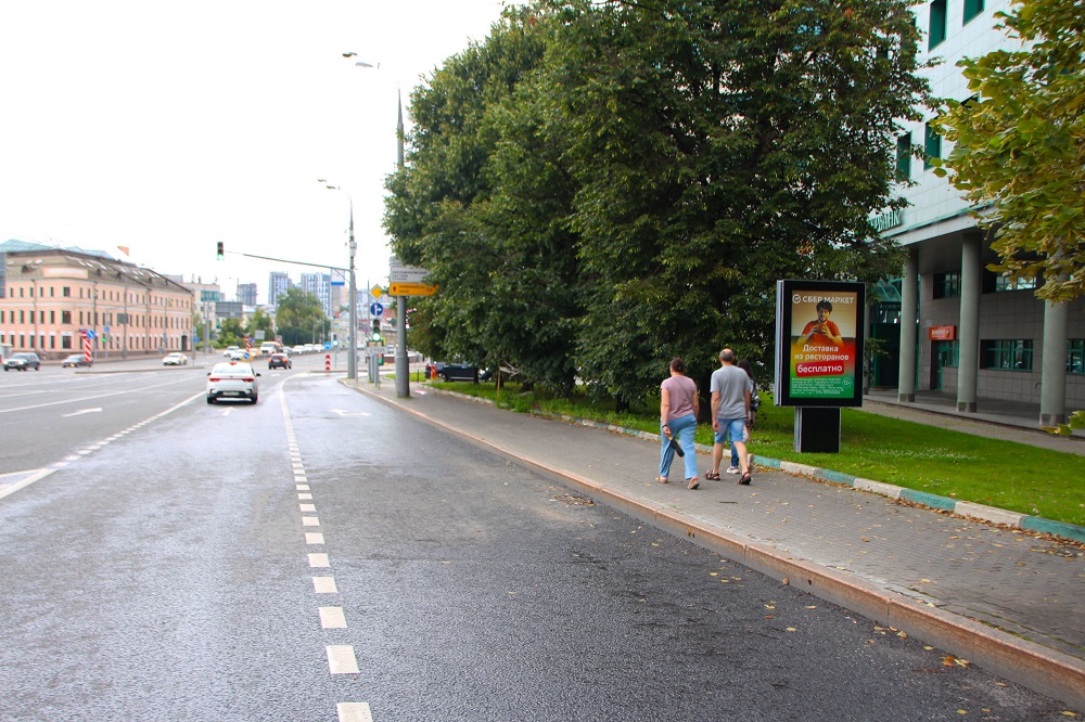 Фотография рекламного носителя, тип: Ситиформат 1.8x1.2, адрес: Андроньевская пл., д.6, Москва, Россия. Сторона A1-A6 №1055711