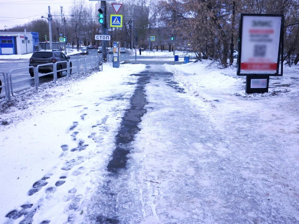 Фотография рекламного носителя, тип: Ситиформат 1.8x1.2, адрес: Артиллерийская ул., д.107, Челябинск, Челябинская область, Россия. Сторона А №1013609