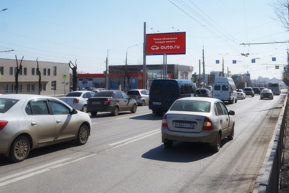 Фотография рекламного носителя, тип: Билборд 3x6, адрес: Маршала Жукова ул. Х Джанибековская ул., Волгоград, Волгоградская область, Россия. Сторона А1 №337575