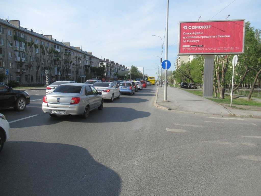 Фотография рекламного носителя, тип: Билборд 3x6, адрес: Червишевский тракт, д.29, поз.2, Тюмень, Тюменская область, Россия. Сторона А1-А3 №712700