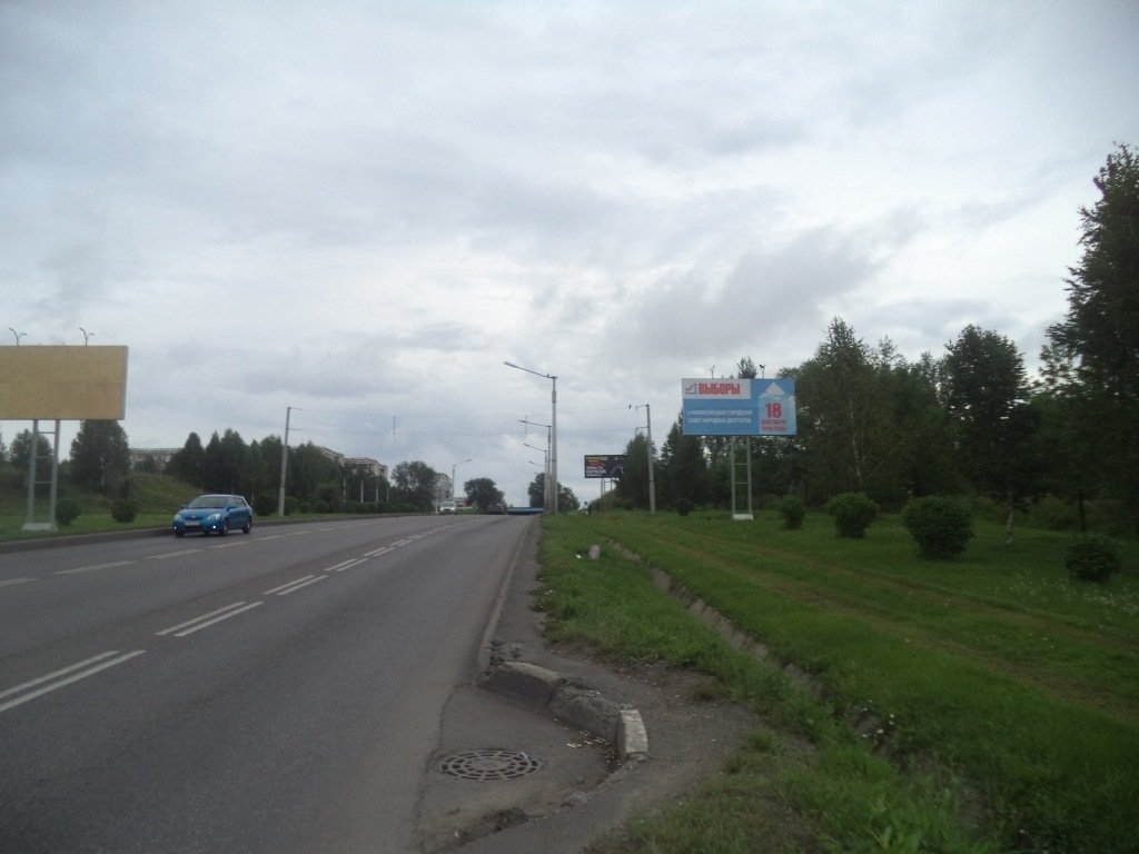 Фотография рекламного носителя, тип: Билборд 3x6, адрес: Запсибовцев пр-т., въезд в Новоильинку, поз.2, Новокузнецк, Кемеровская область, Россия. Сторона А №671747