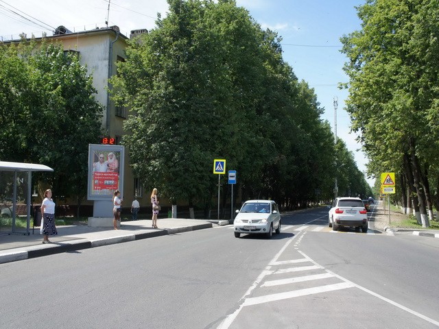 Фотография рекламного носителя, тип: Нестандартный ситиформат, адрес: Преображения пл., поз.2, Обнинск, Калужская область, Россия. Сторона B №806322