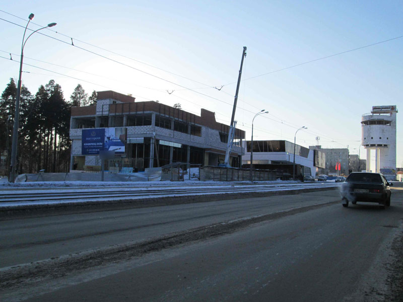 Фотография рекламного носителя, тип: Билборд 3x6, адрес: Бакинских Комиссаров ул., д.6, Екатеринбург, Свердловская область, Россия. Сторона В №512355