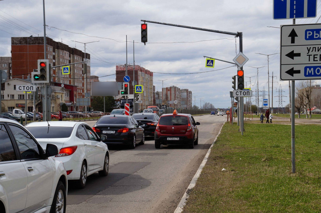 Фотография рекламного носителя, тип: Билборд 3x6, адрес: 50-летия Победы пр-т., д.24, Тутаев, Ярославская область, Россия. Сторона Б №871734