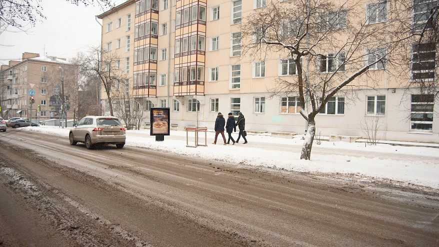 Фотография рекламного носителя, тип: Ситиформат 1.8x1.2, адрес: Лихвинцева ул., д.52, Ижевск, Республика Удмуртия, Россия. Сторона А №835707