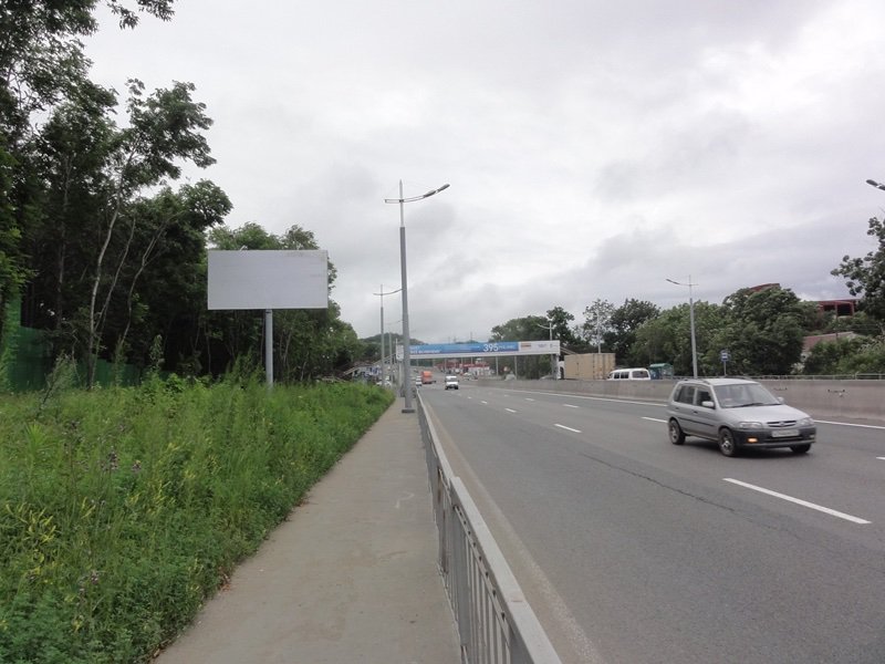 Фотография рекламного носителя, тип: Билборд 3x6, адрес: Маковского ул. Х Чайковского ул., д.12, ост. "Моряк", Владивосток, Приморский край, Россия. Сторона Б №756684