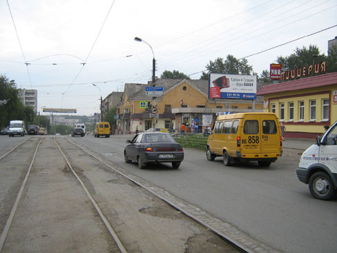 Фотография рекламного носителя, тип: Билборд 3x6, адрес: Космонавтов ул. Х Красноармейская ул., д.153, Нижний Тагил, Свердловская область, Россия. Сторона A №484513