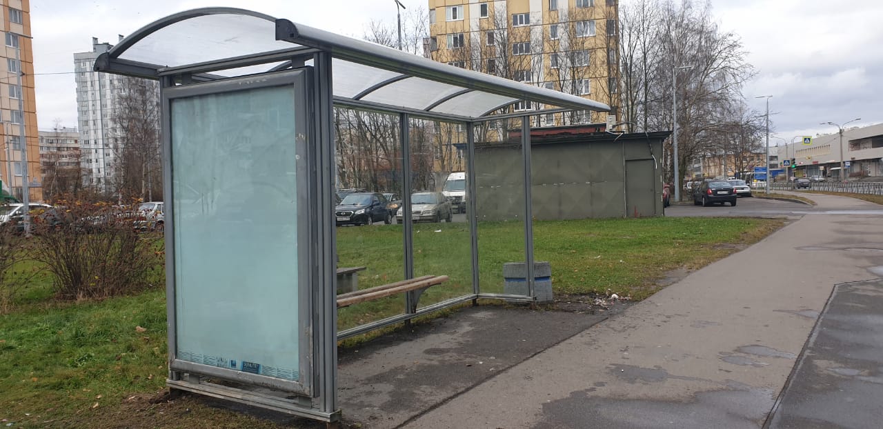 Фотография рекламного носителя, тип: Остановка 1.8x1.2, адрес: Пионерстроя ул., д.17/4, Санкт-Петербург, Россия. Сторона Б №811602