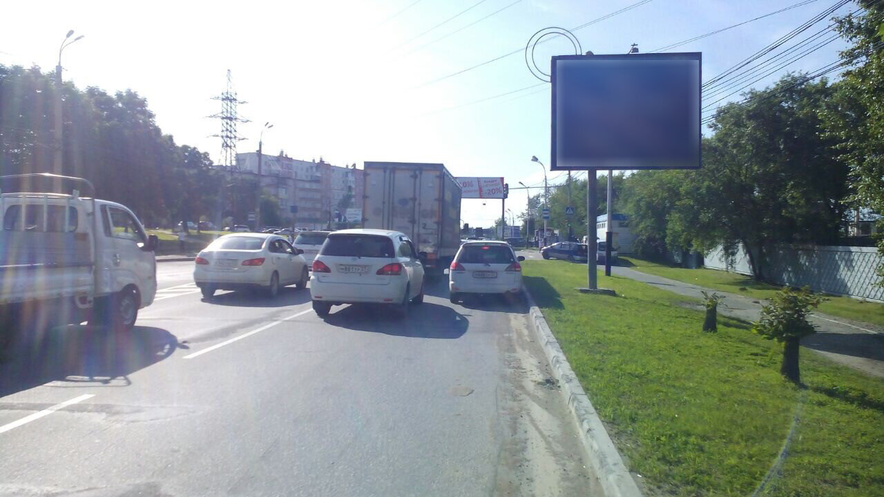 Фотография рекламного носителя, тип: Ситиборд 2.7x3.7, адрес: Большая ост., Погранинститут, из центра, Хабаровск, Хабаровский край, Россия. Сторона А №971732