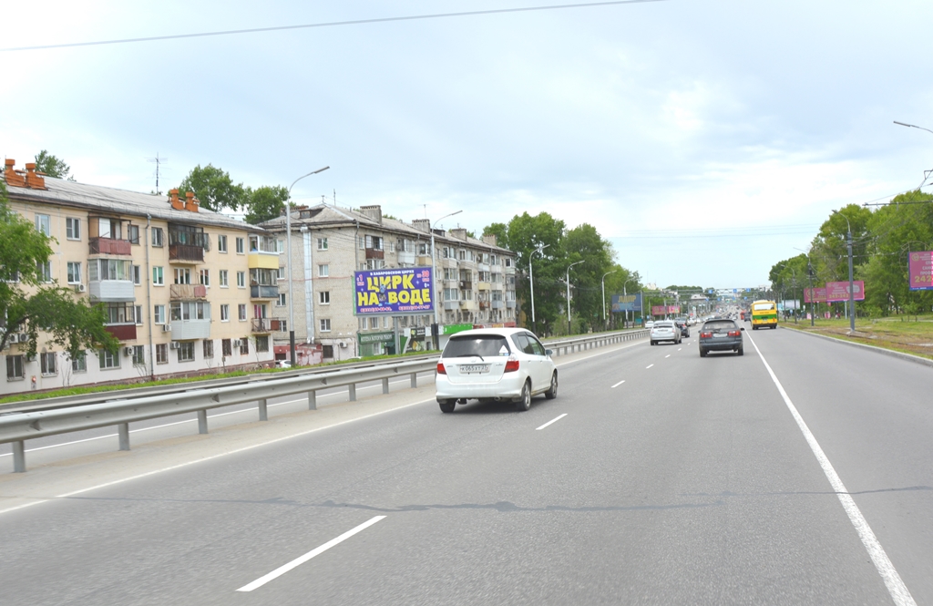 Фотография рекламного носителя, тип: Билборд 3x6, адрес: Краснореченская ул., д.79, Хабаровск, Хабаровский край, Россия. Сторона Б №826658