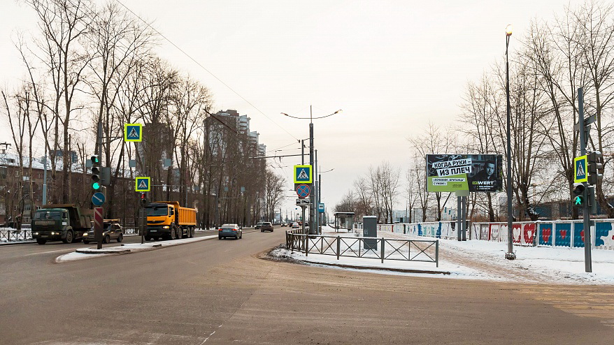 Фотография рекламного носителя, тип: Билборд 3x6, адрес: Космонавтов ш., д.201-203, Пермь, Пермский край, Россия. Сторона А1-A3 №835657