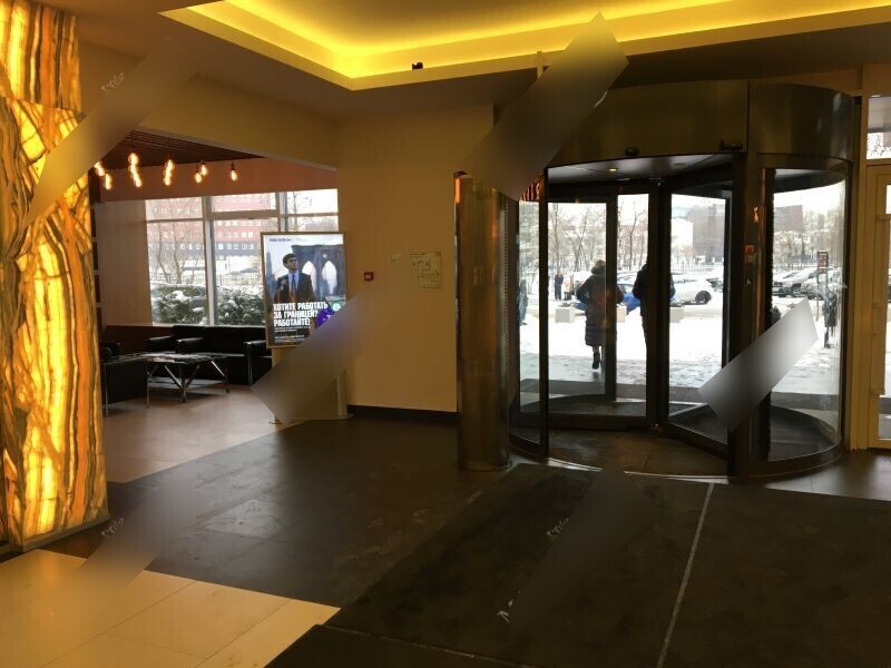 Фотография рекламного носителя, тип: Лайтбокс, адрес: Бизнес-центр «Симонов плаза», Ленинская Слобода ул., д.26, стр.5, Москва, Россия. Сторона/вариант №655271