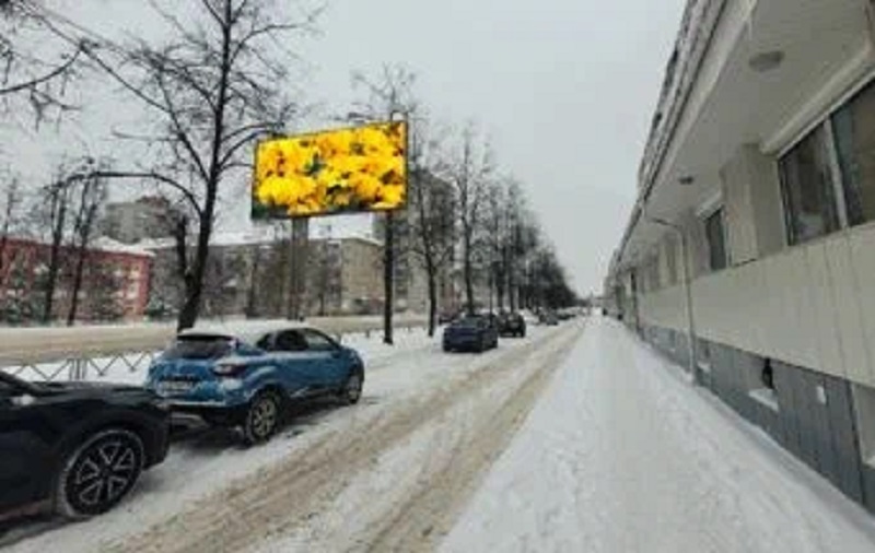 Фотография рекламного носителя, тип: Билборд 3x6, адрес: Герцена ул., д.93, поз.1, Рыбинск, Ярославская область, Россия. Сторона A №1057808