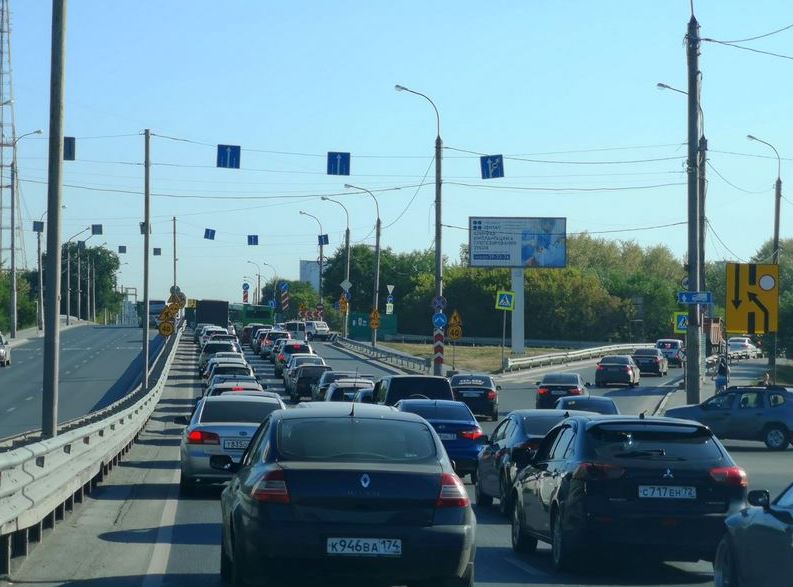 Фотография рекламного носителя, тип: Билборд 3x6, адрес: Пермякова ул. Х Республики ул., поз.1, Тюмень, Тюменская область, Россия. Сторона A1-A3 №766951