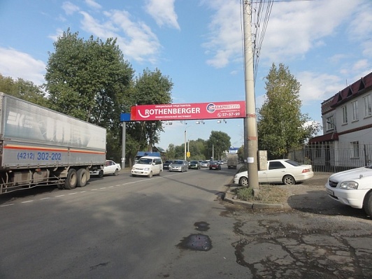 Фотография рекламного носителя, тип: Арка, адрес: Суворова ул., д.80б, Хабаровск, Хабаровский край, Россия. Сторона А1 №797251