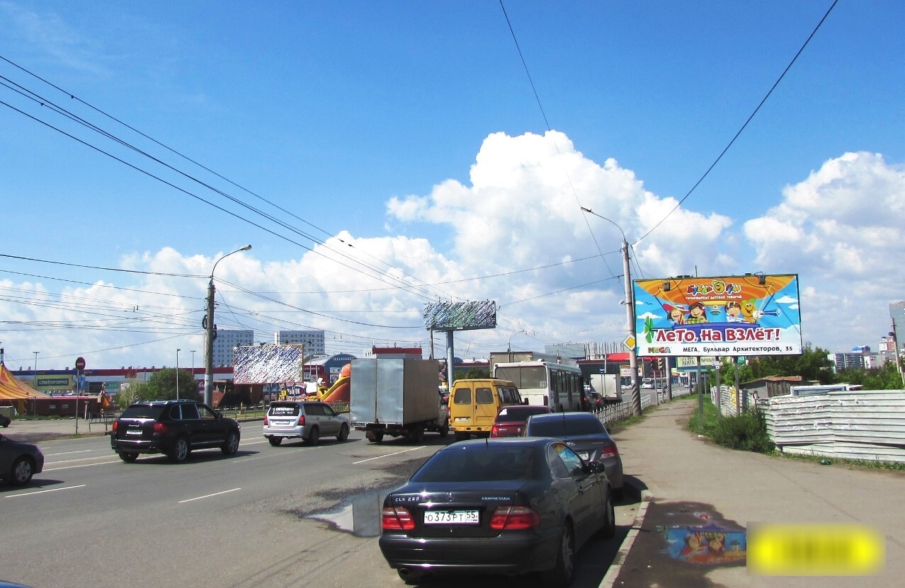 Фотография рекламного носителя, тип: Билборд 3x6, адрес: 70 лет Октября ул., д.30/1, Омск, Омская область, Россия. Сторона А №419386