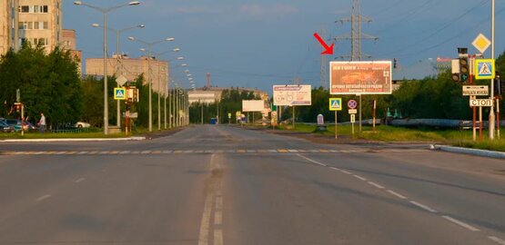 Фотография рекламного носителя, тип: Билборд 3x6, адрес: Маршала Жукова ул., д.40а, Нижневартовск, Ханты-Мансийский автономный округ – Югра, Россия. Сторона А1-А3 №853762