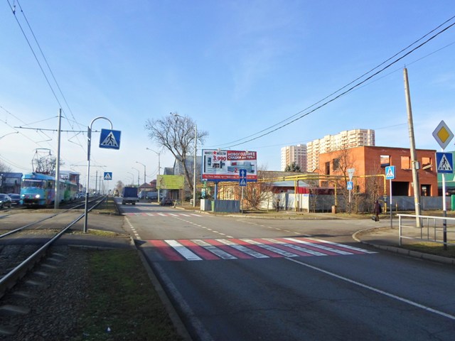 Фотография рекламного носителя, тип: Билборд 3x6, адрес: Калинина ул., д.229, Краснодар, Краснодарский край, Россия. Сторона А №409617