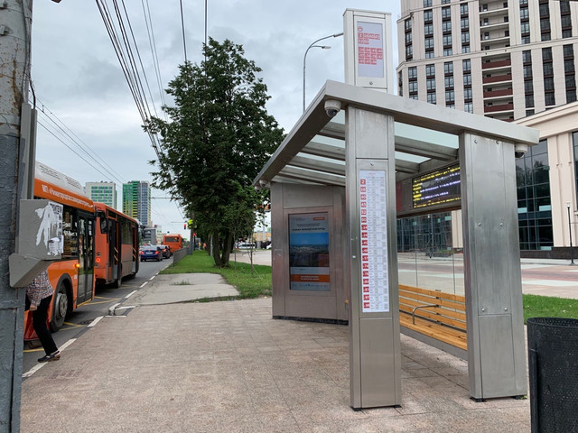 Фотография рекламного носителя, тип: Остановка, адрес: Родионова ул., ост. Родионова ул., поз.2, Нижний Новгород, Нижегородская область, Россия. Сторона A1-А10 №872321