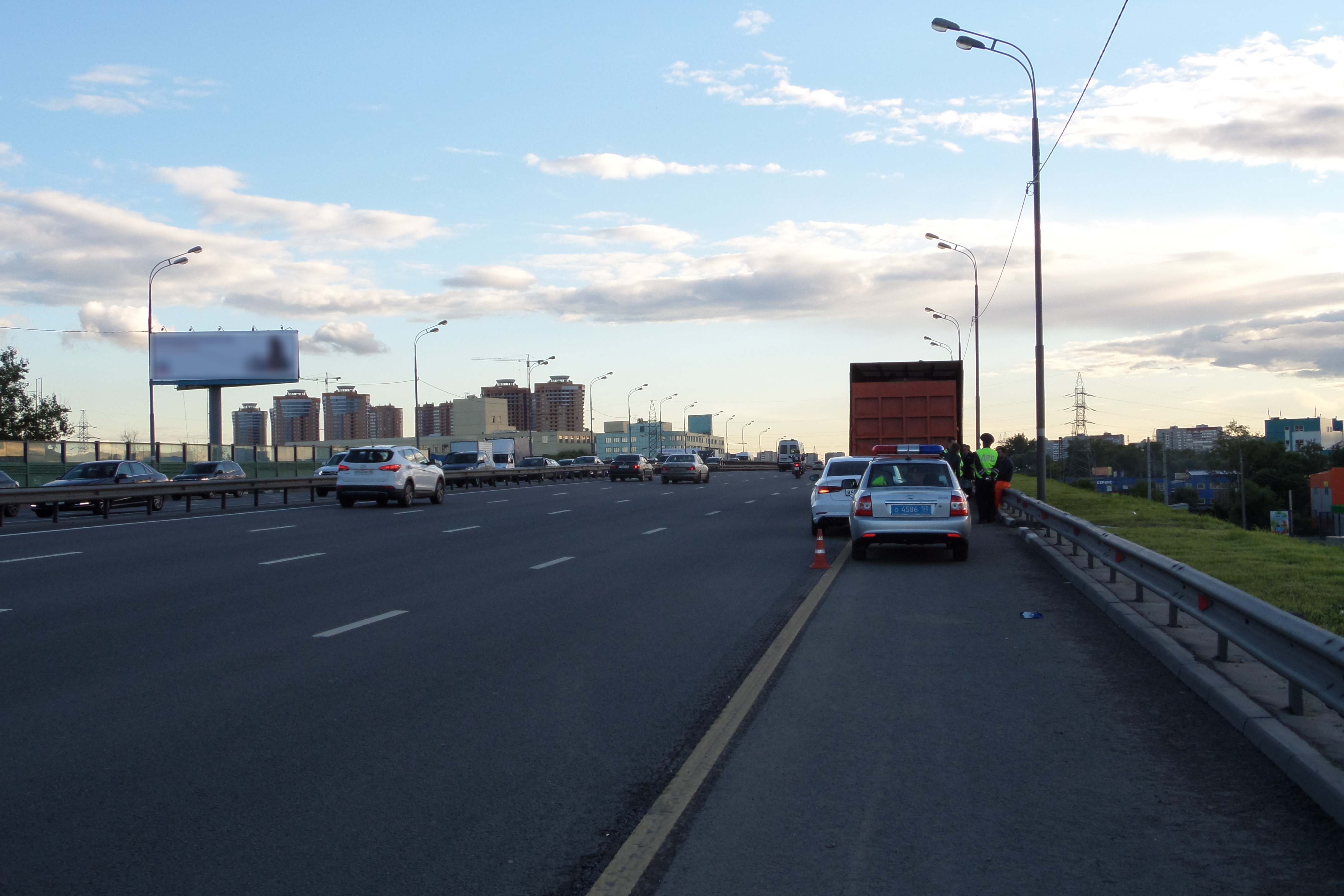 Фотография рекламного носителя, тип: Суперсайт 5x15, адрес: Горьковский мост, 800м от МКАД, Реутов, Московская область, Россия. Сторона Б №527894