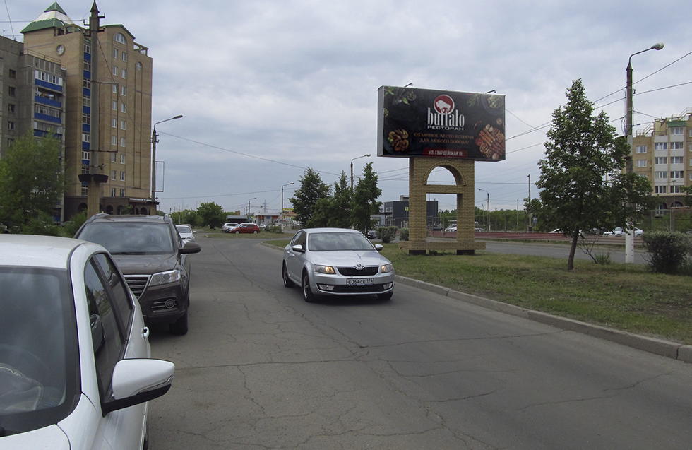 Фотография рекламного носителя, тип: Билборд 3x6, адрес: 50 лет Магнитки ул., д.67 Х Тевосяна ул., Магнитогорск, Челябинская область, Россия. Сторона В №553409