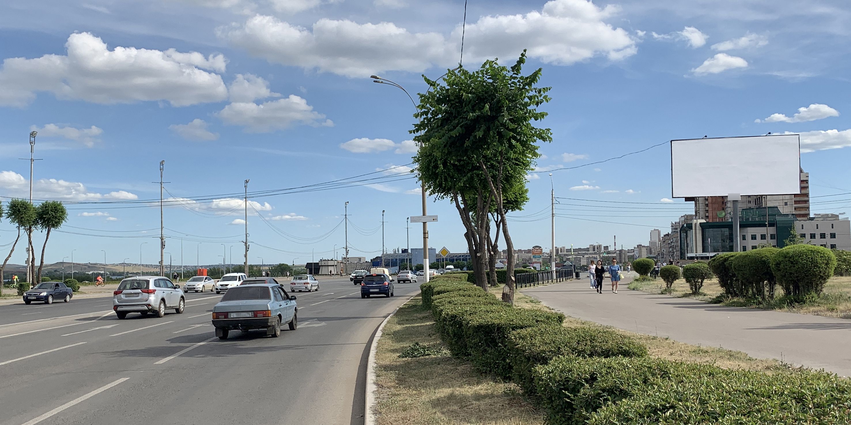 Фотография рекламного носителя, тип: Билборд 3x6, адрес: Ленина пр-т., д.70, поз.1, Магнитогорск, Челябинская область, Россия. Сторона А №1052300