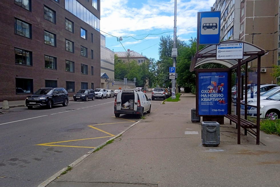 Фотография рекламного носителя, тип: Остановка 1.8x1.2, адрес: 3-я Рыбинская ул., д.17, Москва, Россия. Сторона А №445249