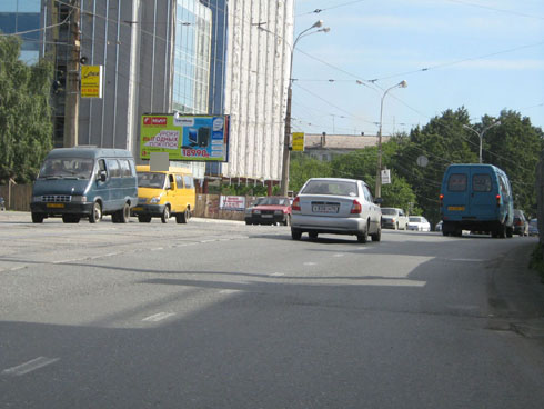 Фотография рекламного носителя, тип: Билборд 3x6, адрес: Ленина пр-т., д.14 Х Красноармейская ул., Нижний Тагил, Свердловская область, Россия. Сторона B №483756