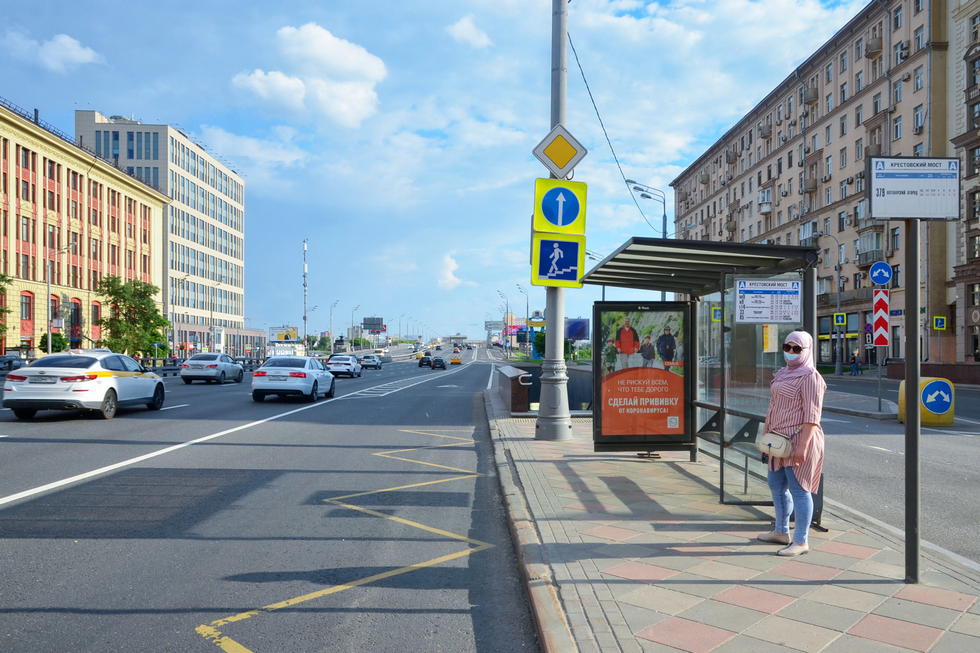 Фотография рекламного носителя, тип: Остановка 1.8x1.2, адрес: Мира пр-т., ост. Крестовский мост, поз.1, Москва, Россия. Сторона А №334989