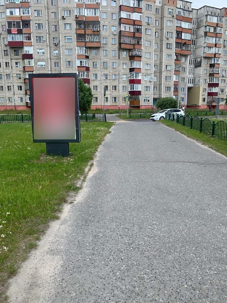 Фотография рекламного носителя, тип: Ситиформат 1.8x1.2, адрес: Ленина пр-т., Бизнес-центр Сургутнефтегаз, Сургут, Ханты-Мансийский автономный округ – Югра, Россия. Сторона А №960256