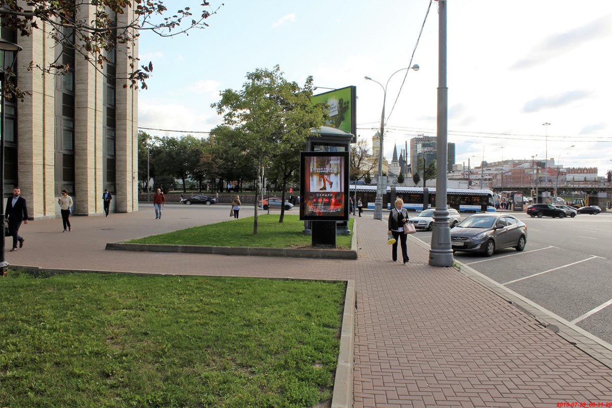 Фотография рекламного носителя, тип: Ситиформат 1.8x1.2, адрес: Академика Сахарова ул., д.11 Х Каланчевская ул., Москва, Россия. Сторона В №435734