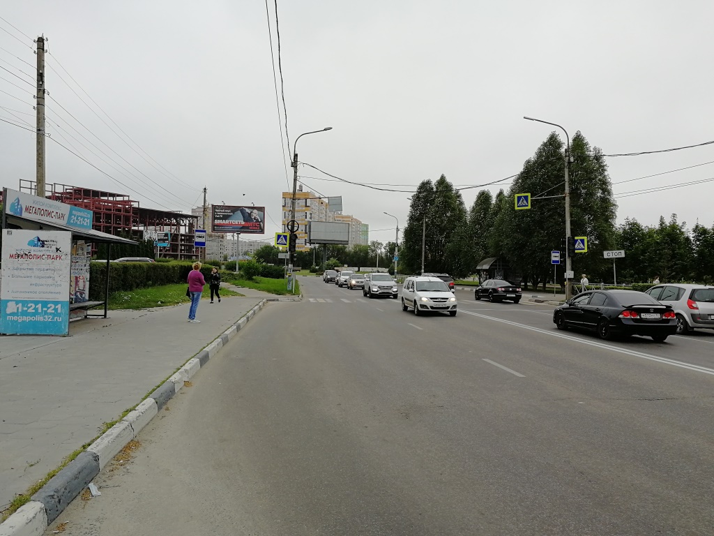 Фотография рекламного носителя, тип: Суперсайт 5x12, адрес: Крахмалева ул. Х Взлетная ул., Лицей №1, Брянск, Брянская область, Россия. Сторона A2 №857918