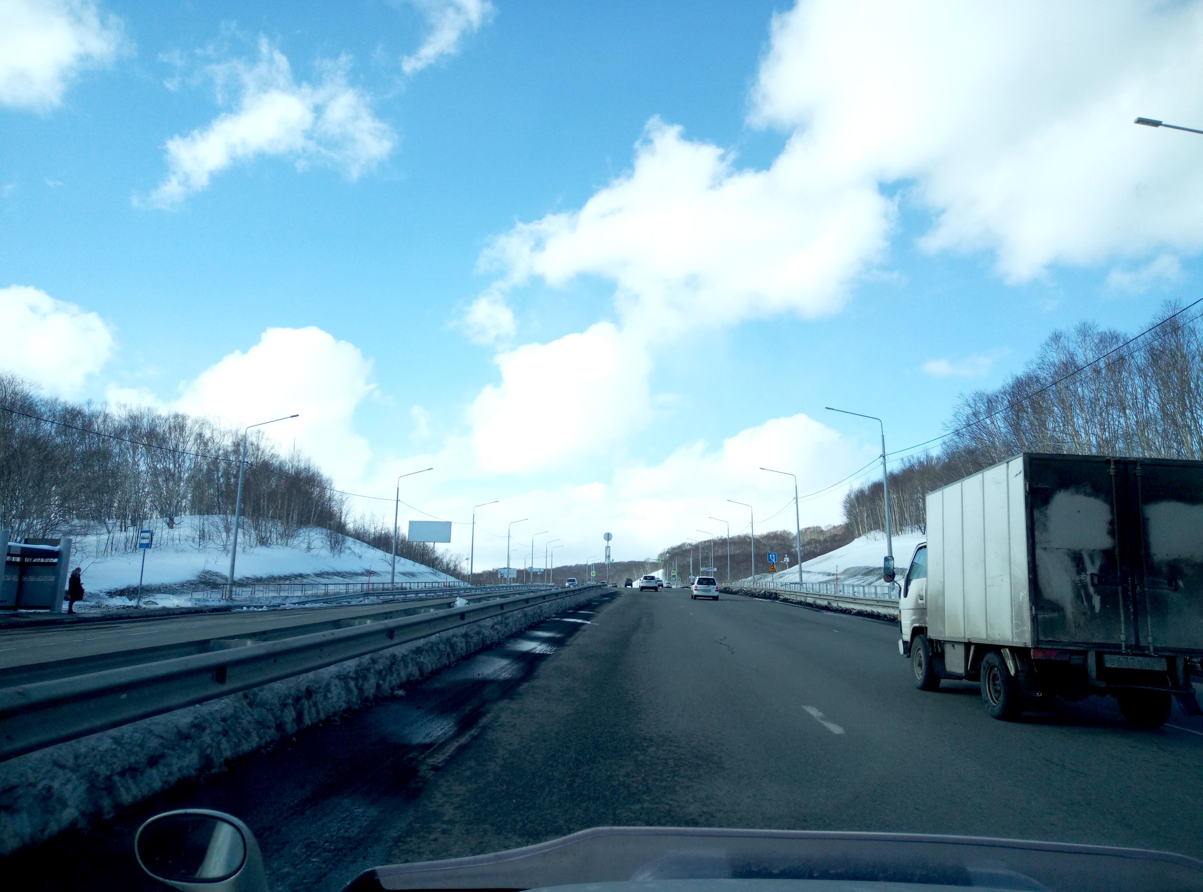 Фотография рекламного носителя, тип: Билборд 3x6, адрес: Северо-Восточное ш., перед перекрестком Стрелкового комплекса в сторону г. Елизово и Аэропорта, Петропавловск-Камчатский, Камчатский край, Россия. Сторона B №993694