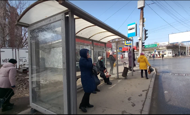 Фотография рекламного носителя, тип: Остановка 1.8x1.2, адрес: Танкистов ул. Х Навашина ул., в центр, Саратов, Саратовская область, Россия. Сторона Б №585311