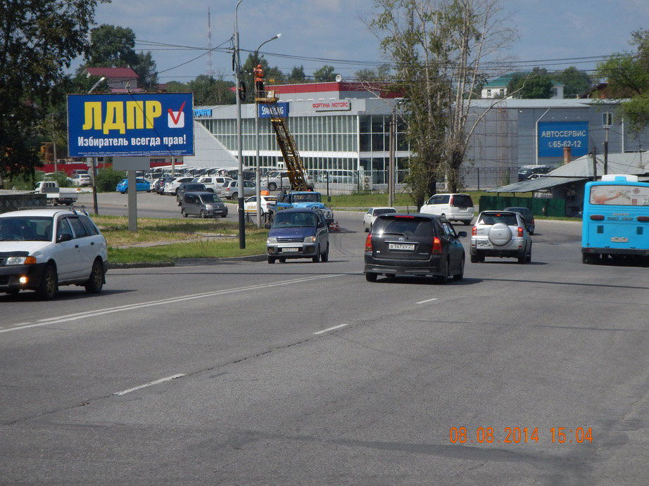 Фотография рекламного носителя, тип: Билборд 3x6, адрес: Воронежская ул. Х Шелеста ул., поз.2, Хабаровск, Хабаровский край, Россия. Сторона B №481932