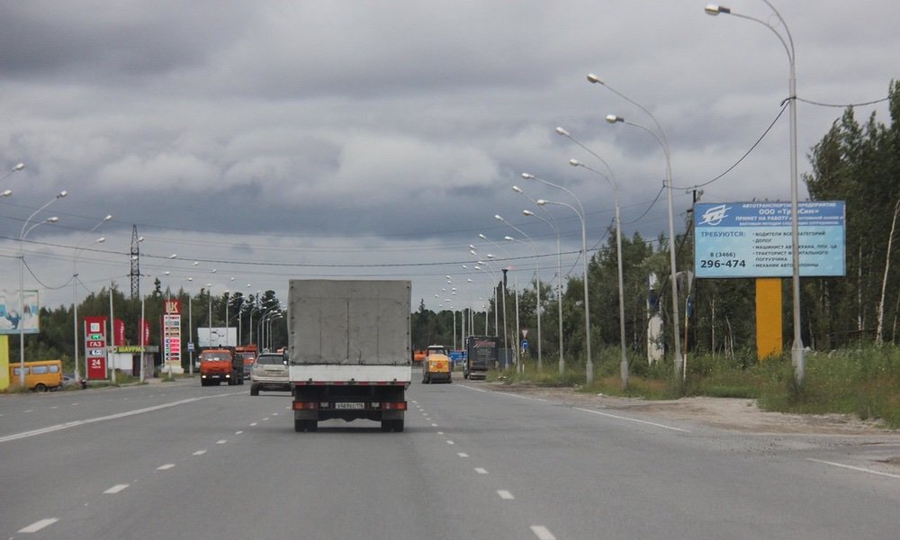 Фотография рекламного носителя, тип: Билборд 3x6, адрес: Индустриальная ул., автосалон "Варт-Авто", Нижневартовск, Ханты-Мансийский автономный округ – Югра, Россия. Сторона А №676196