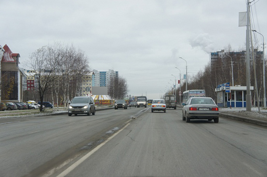 Фотография рекламного носителя, тип: Билборд 3x6, адрес: 60 лет Октября ул., д.18, Нижневартовск, Ханты-Мансийский автономный округ – Югра, Россия. Сторона Б №469747