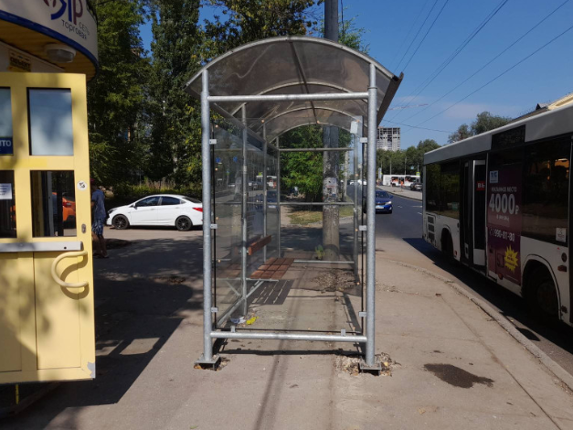 Фотография рекламного носителя, тип: Остановка 1.8x1.2, адрес: Советской Армии ул., д.56 Х Гагарина ул., Самара, Самарская область, Россия. Сторона В2 №1080779