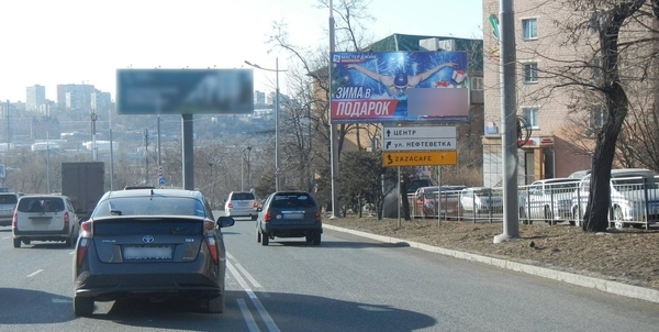 Фотография рекламного носителя, тип: Билборд 3x6, адрес: 100-лет Вл-ку ул., д.33, Владивосток, Приморский край, Россия. Сторона А №774785