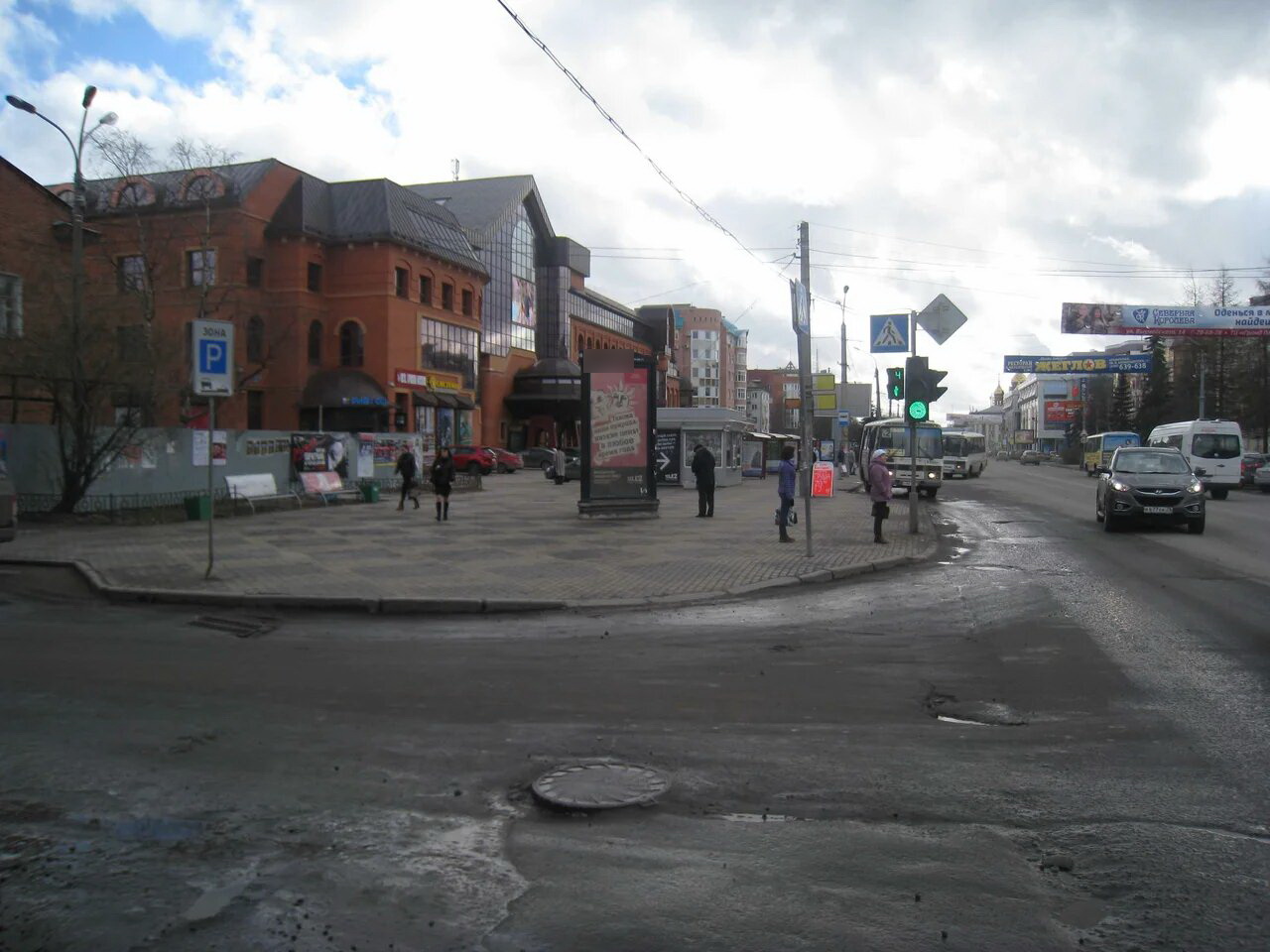 Фотография рекламного носителя, тип: Пиллар 3x1.4, адрес: Троицкий пр-т. Х Поморская ул., поз.3, Архангельск, Архангельская область, Россия. Сторона В №766074