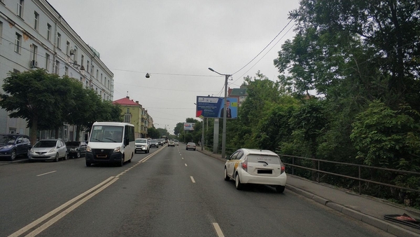 Фотография рекламного носителя, тип: Билборд 3x6, адрес: Партизанский пр-т., д.9, Владивосток, Приморский край, Россия. Сторона А №767271