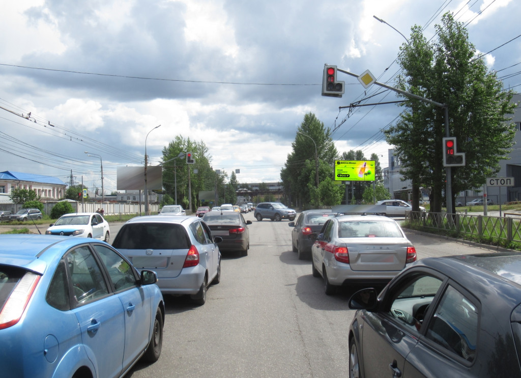 Фотография рекламного носителя, тип: Билборд 3x6, адрес: Октября пр-т. Х Промышленная ул., Ярославль, Ярославская область, Россия. Сторона А12 №293883